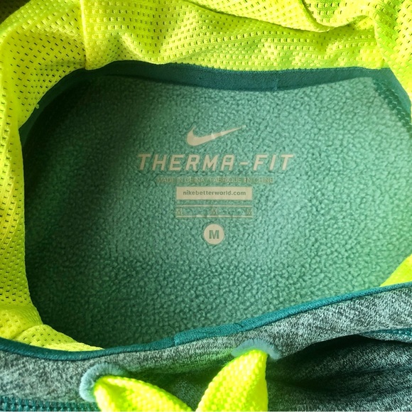 Nike Therma-Fit Hoodie Ladies Size Medium with Neon Green Details - Picture 6 of 8